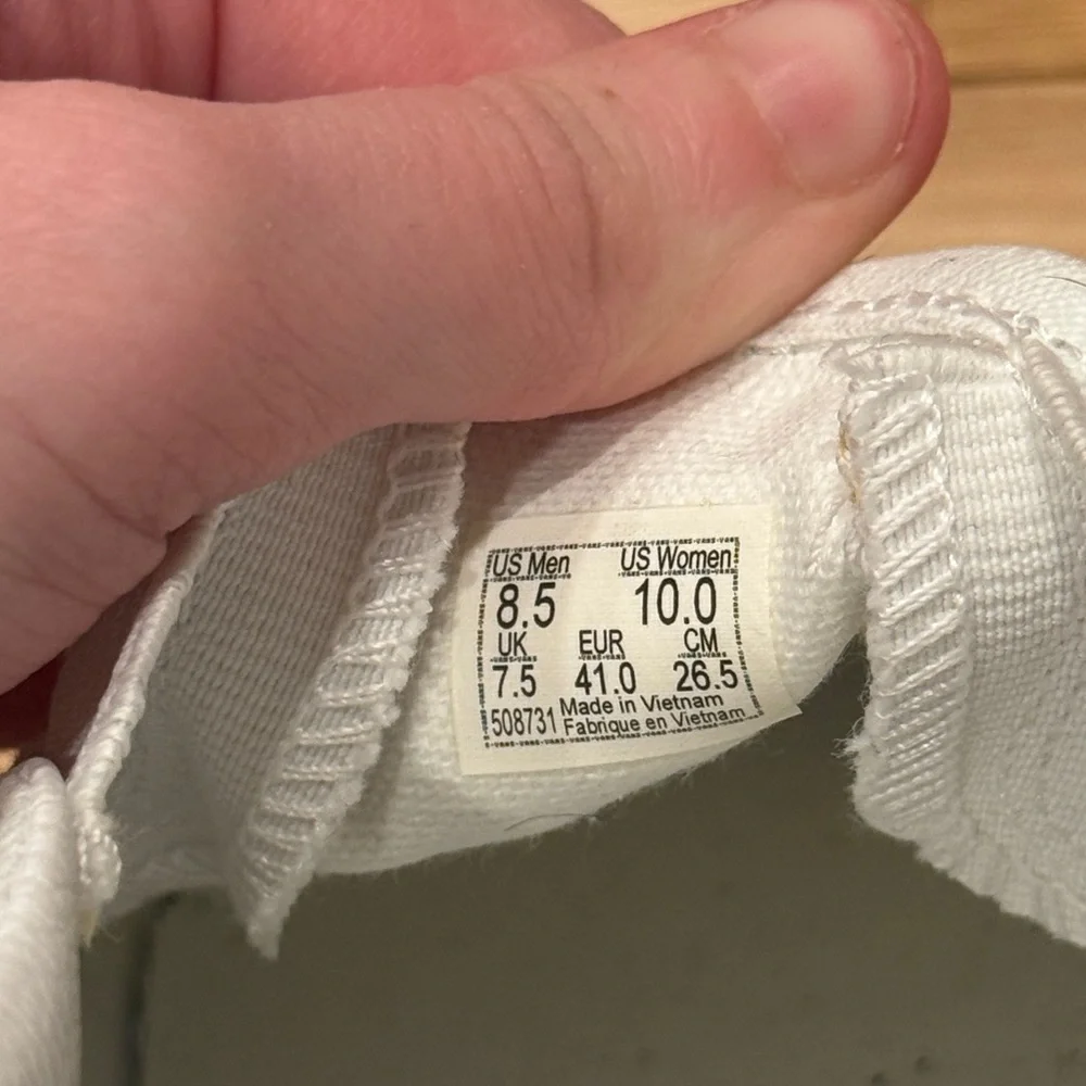 Vans True White Classic Slip-Ons - Picture 4 of 6